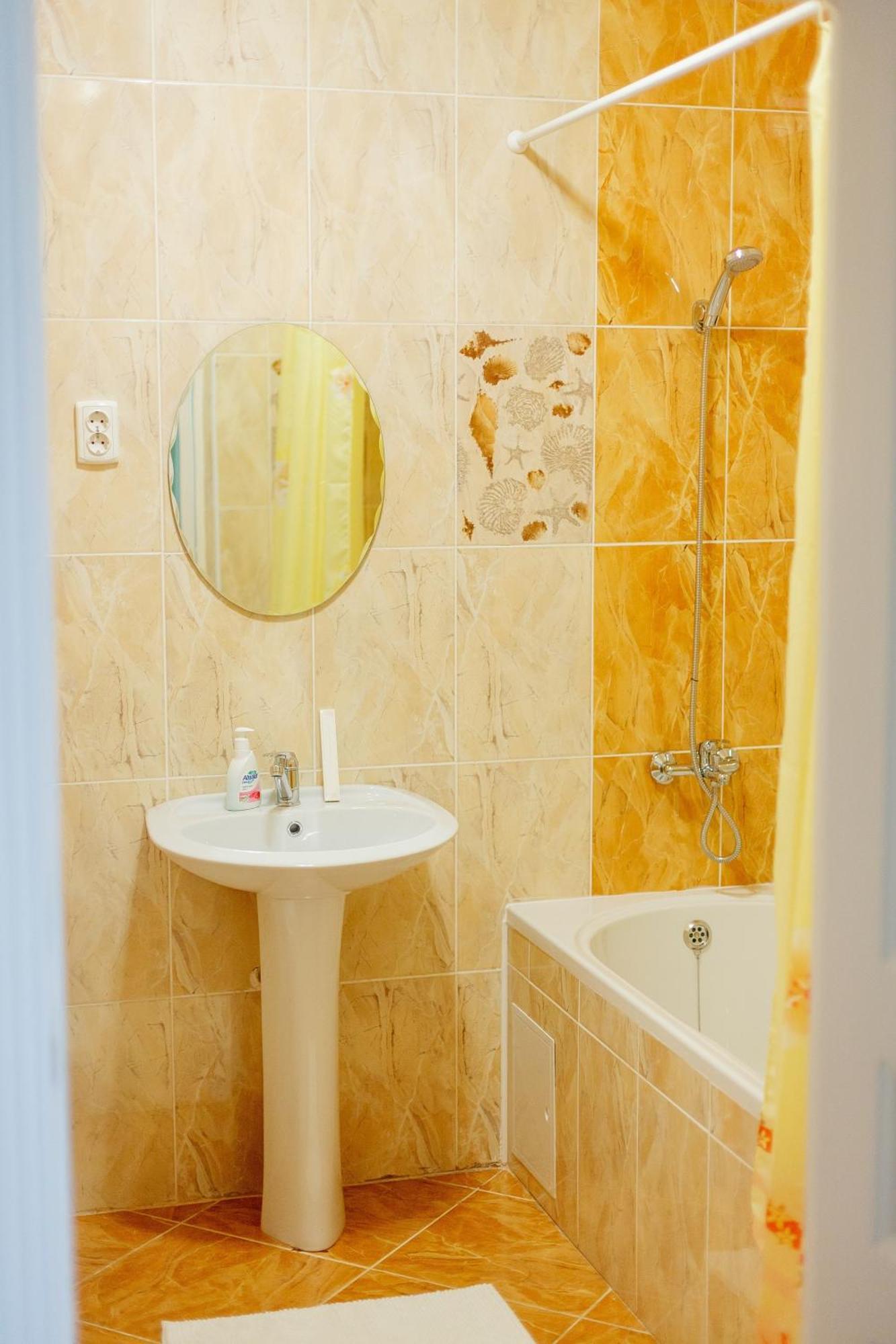 Sarai-Batu Guest House Atyraū Екстериор снимка