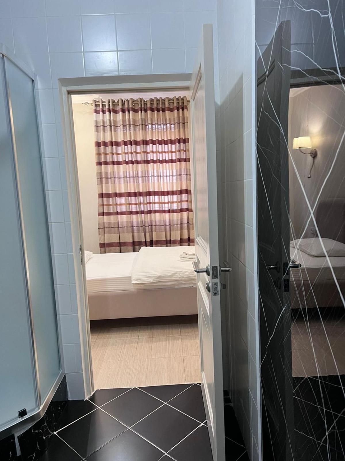Sarai-Batu Guest House Atyraū Екстериор снимка
